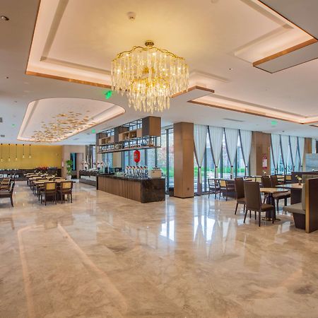 Ramada By Wyndham Luoyang Downtown Hotel Eksteriør billede