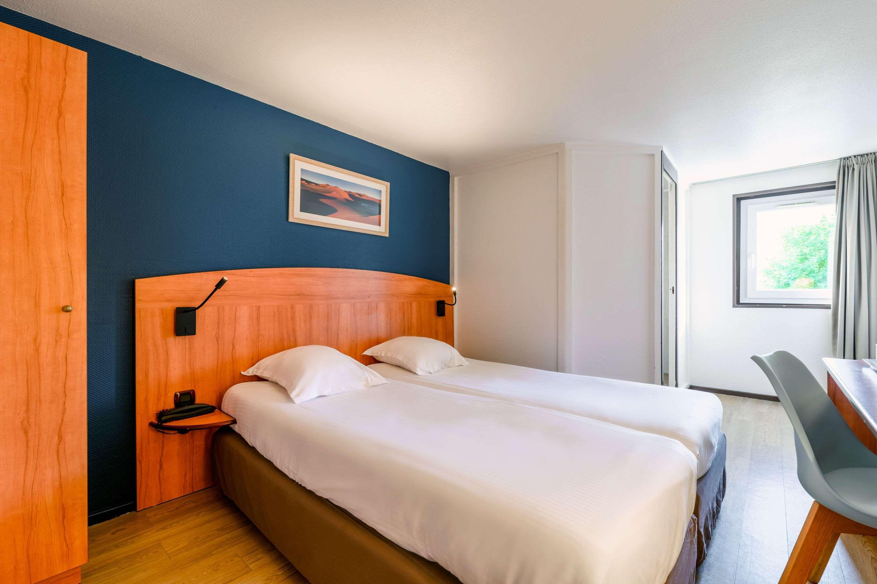 Ramada By Wyndham Luoyang Downtown Hotel Eksteriør billede